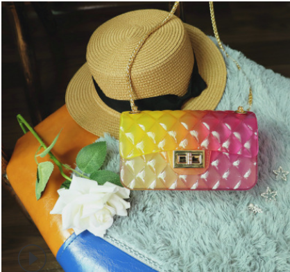 Ins super fire transparent mini bag female 2021 summer new jelly chain bag gradient wild Messenger bag