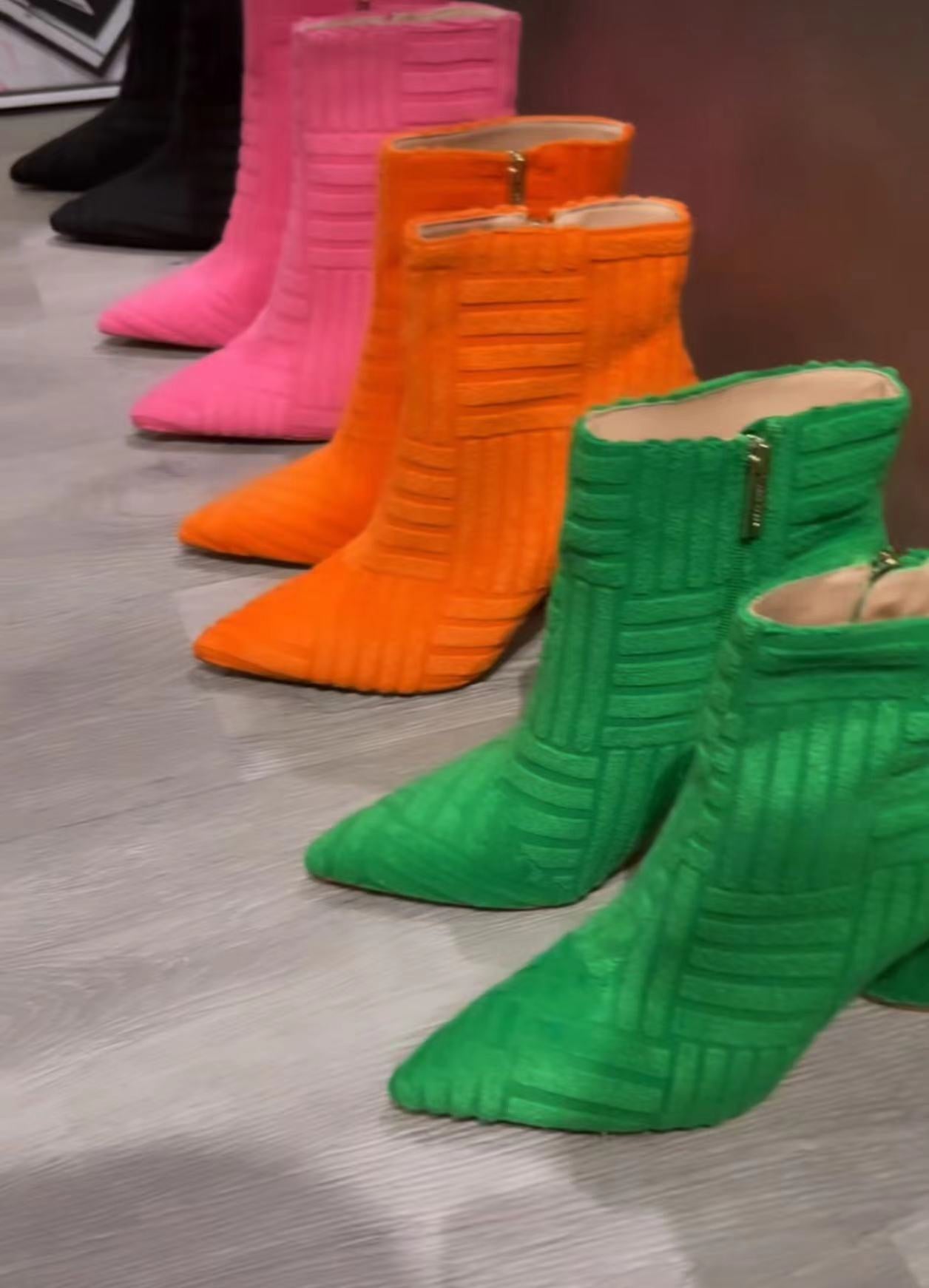 Leisure Chunky Heel Pointed Boots Solid Towels Fabric