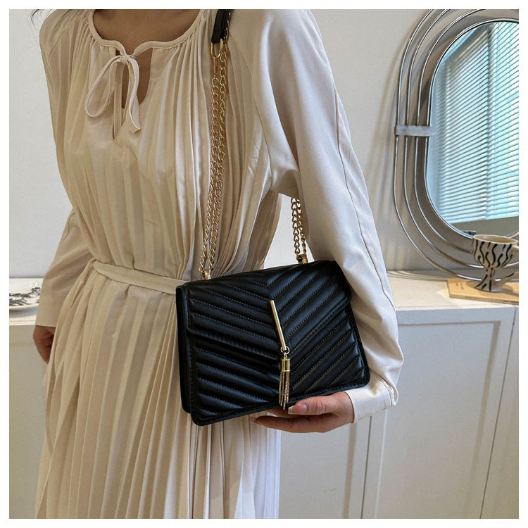 Chain Tassel Shoulder Crossbody Small Square Bag